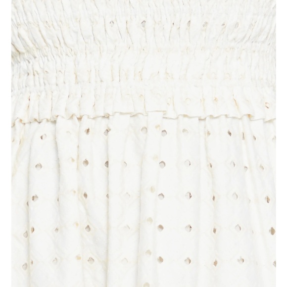 Cream smocked maxi dress with puff sleeve like new - Picture 4 of 5